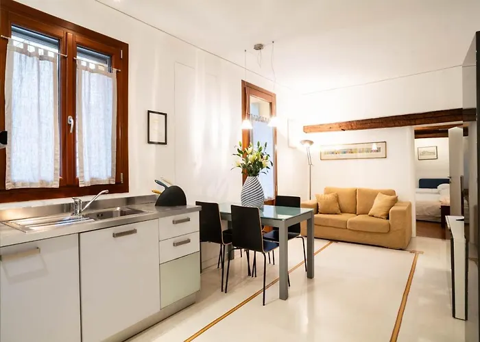 Salmaso Apartments
