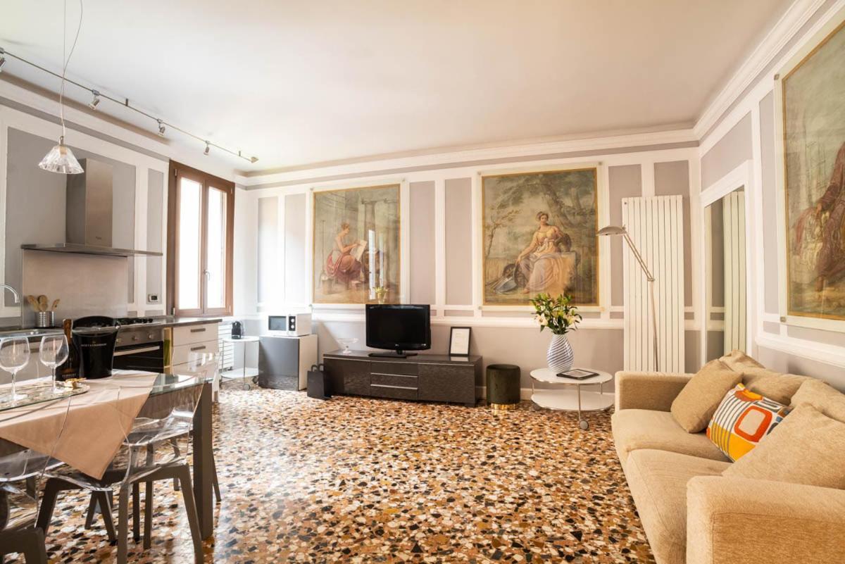 Salmaso Apartments *